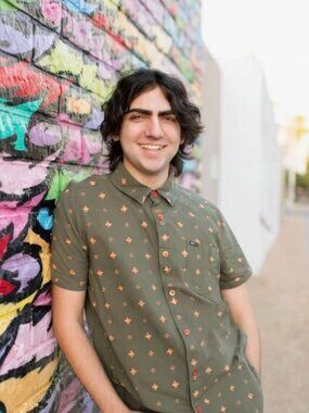 RVCA Olive Green Orange Geometric Diamond Short Sleeve Button Down Men's M